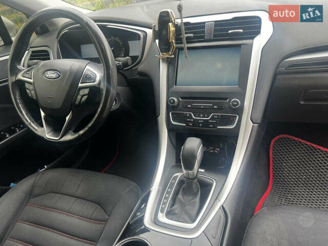 Форд Фьюжн 2015 в Киеве на Automoto.ua Серый Форд Фьюжн, объемом двигателя 2.5 л и пробегом 198 тыс. км за 10800 $, фото 3 на Automoto.ua