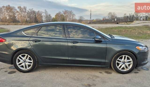 Сірий Форд Фьюжен, об'ємом двигуна 2.5 л та пробігом 230 тис. км за 8999 $, фото 3 на Automoto.ua
