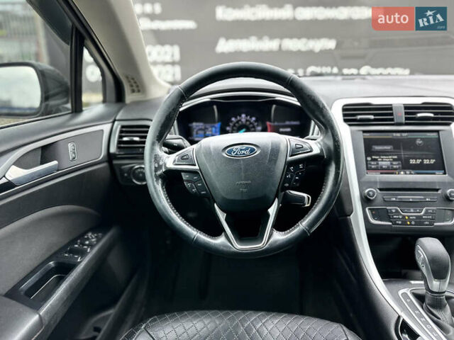 Форд Фьюжн 2015 в Харькове на Automoto.ua Серый Форд Фьюжн, объемом двигателя 2 л и пробегом 255 тыс. км за 10999 $, фото 9 на Automoto.ua