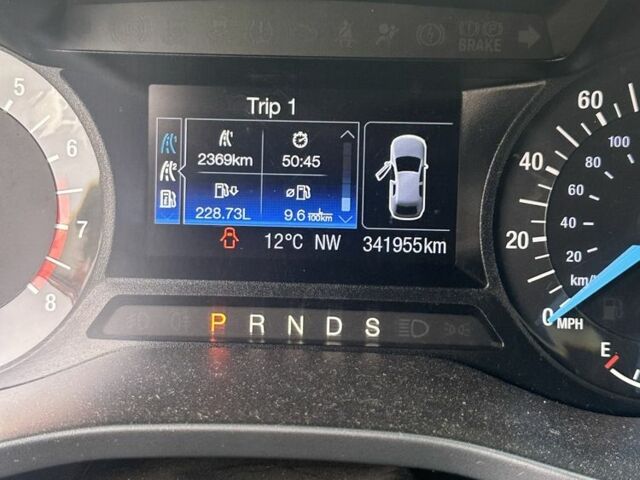 Серый Форд Фьюжн, объемом двигателя 2.5 л и пробегом 340 тыс. км за 9900 $, фото 6 на Automoto.ua