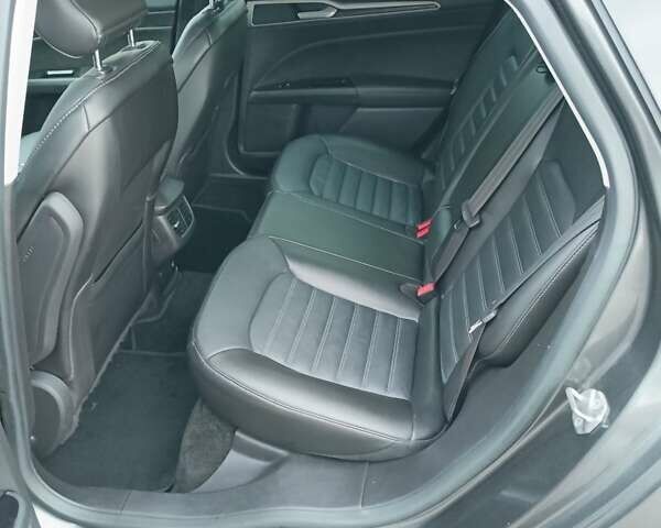 Сірий Форд Фьюжен, об'ємом двигуна 2 л та пробігом 121 тис. км за 12700 $, фото 13 на Automoto.ua