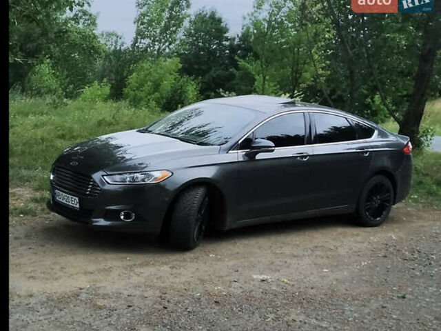 Серый Форд Фьюжн, объемом двигателя 2 л и пробегом 170 тыс. км за 11500 $, фото 3 на Automoto.ua