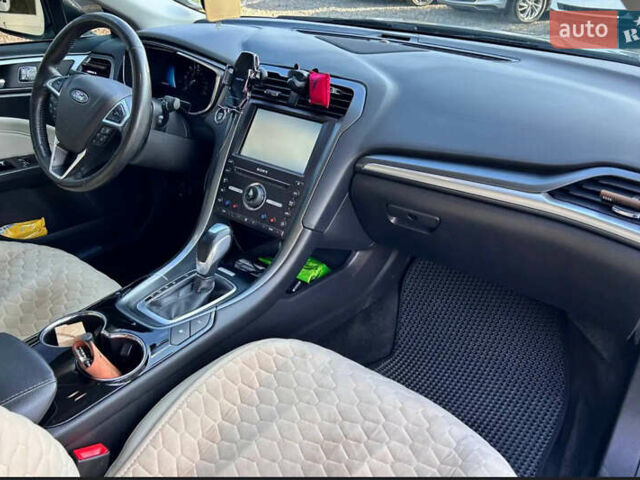 Сірий Форд Фьюжен, об'ємом двигуна 2 л та пробігом 167 тис. км за 14500 $, фото 3 на Automoto.ua