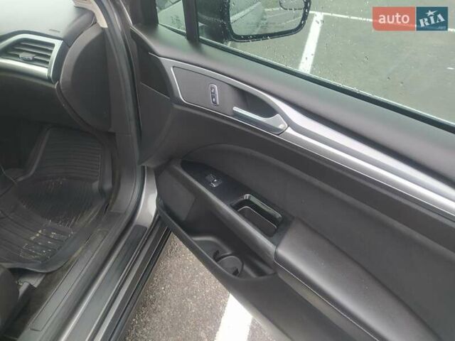Серый Форд Фьюжн, объемом двигателя 2.5 л и пробегом 259 тыс. км за 10500 $, фото 16 на Automoto.ua