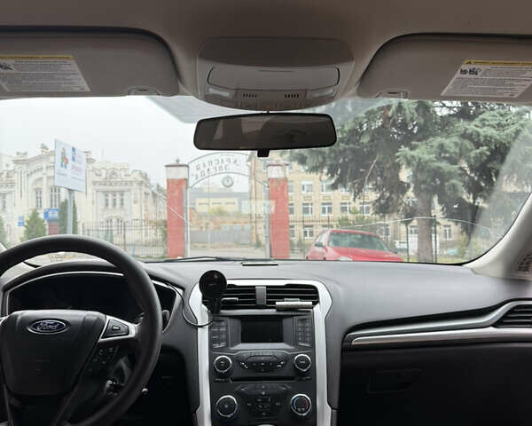 Серый Форд Фьюжн, объемом двигателя 2.5 л и пробегом 127 тыс. км за 10700 $, фото 9 на Automoto.ua