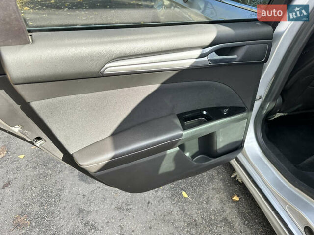 Форд Фьюжн 2015 в Киеве на Automoto.ua Серый Форд Фьюжн, объемом двигателя 2.4 л и пробегом 272 тыс. км за 7999 $, фото 10 на Automoto.ua