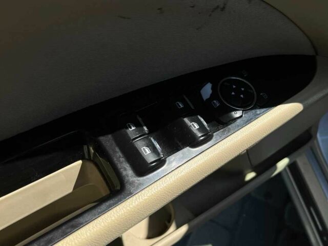 Серый Форд Фьюжн, объемом двигателя 2.5 л и пробегом 285 тыс. км за 9900 $, фото 15 на Automoto.ua