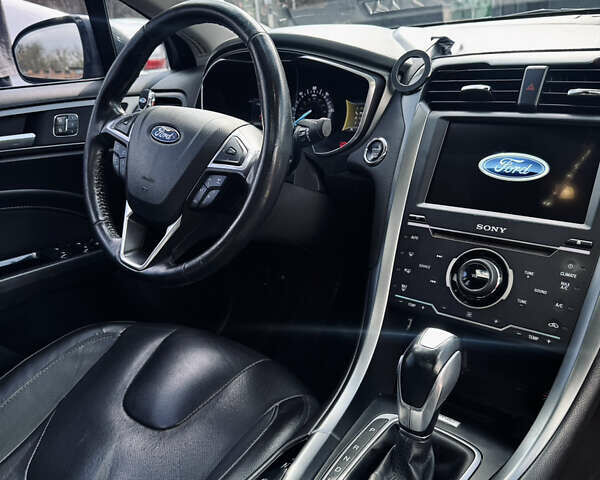 Серый Форд Фьюжн, объемом двигателя 2 л и пробегом 158 тыс. км за 12600 $, фото 8 на Automoto.ua