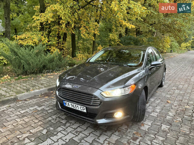 Сірий Форд Фьюжен, об'ємом двигуна 2 л та пробігом 101 тис. км за 11200 $, фото 19 на Automoto.ua