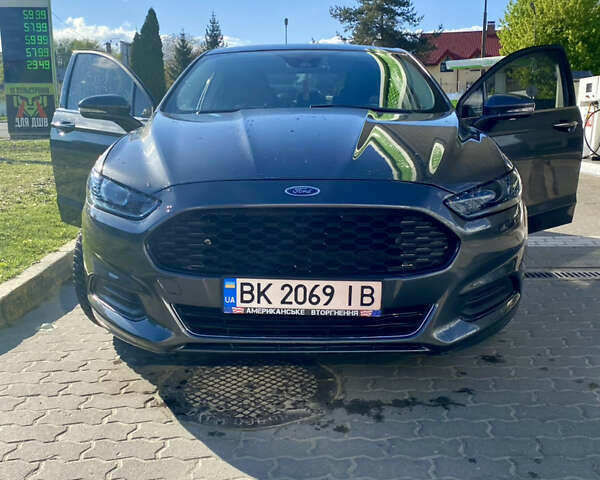 Форд Фьюжн 2015 в Львове на Automoto.ua Серый Форд Фьюжн, объемом двигателя 2.5 л и пробегом 201 тыс. км за 9999 $, фото 8 на Automoto.ua