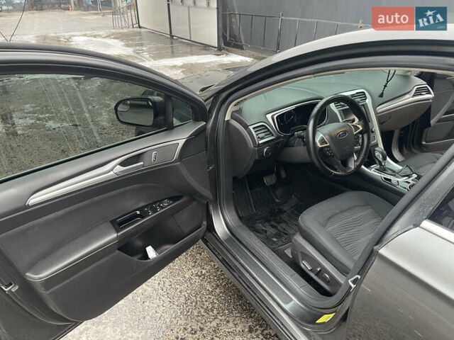 Серый Форд Фьюжн, объемом двигателя 2.49 л и пробегом 190 тыс. км за 10700 $, фото 7 на Automoto.ua