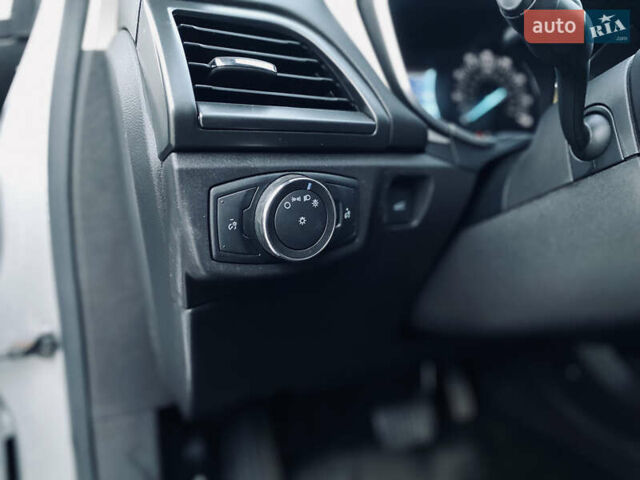 Серый Форд Фьюжн, объемом двигателя 2.49 л и пробегом 194 тыс. км за 9300 $, фото 17 на Automoto.ua