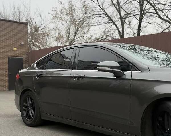 Сірий Форд Фьюжен, об'ємом двигуна 2.49 л та пробігом 175 тис. км за 7950 $, фото 4 на Automoto.ua