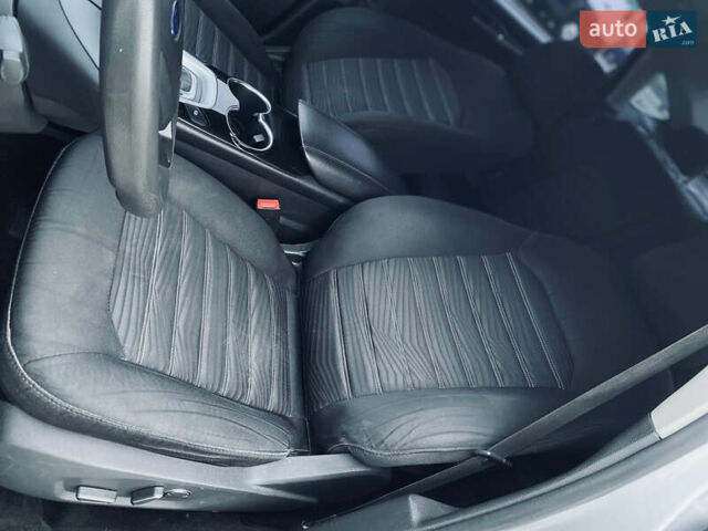 Серый Форд Фьюжн, объемом двигателя 2.49 л и пробегом 194 тыс. км за 9300 $, фото 15 на Automoto.ua