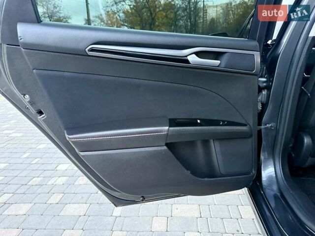 Сірий Форд Фьюжен, об'ємом двигуна 2 л та пробігом 163 тис. км за 8300 $, фото 52 на Automoto.ua