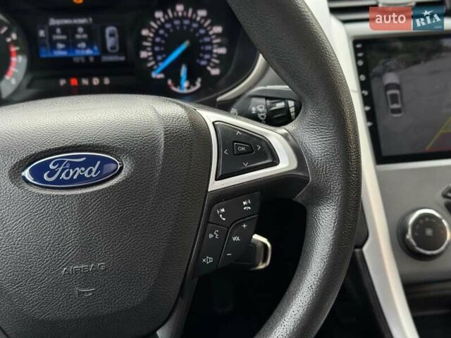 Серый Форд Фьюжн, объемом двигателя 2.5 л и пробегом 270 тыс. км за 8890 $, фото 32 на Automoto.ua