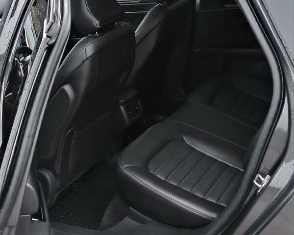 Сірий Форд Фьюжен, об'ємом двигуна 2 л та пробігом 155 тис. км за 12500 $, фото 18 на Automoto.ua