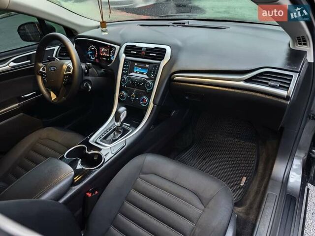 Серый Форд Фьюжн, объемом двигателя 2.49 л и пробегом 180 тыс. км за 9999 $, фото 21 на Automoto.ua