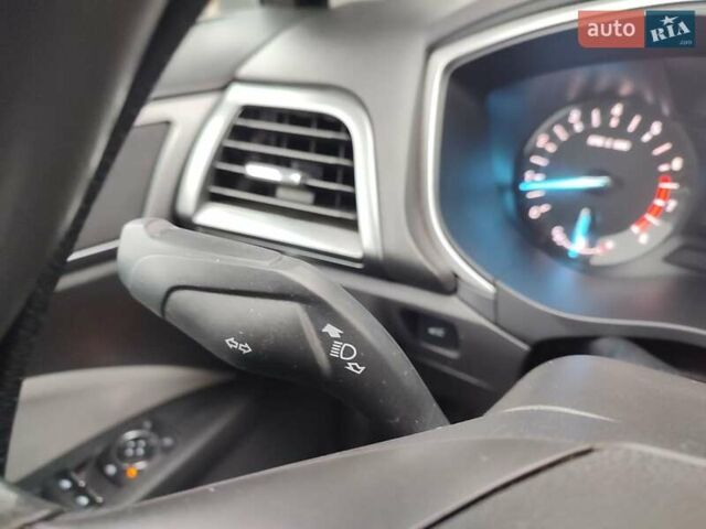 Серый Форд Фьюжн, объемом двигателя 2.5 л и пробегом 201 тыс. км за 11600 $, фото 16 на Automoto.ua