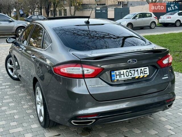 Сірий Форд Фьюжен, об'ємом двигуна 2 л та пробігом 163 тис. км за 8300 $, фото 24 на Automoto.ua