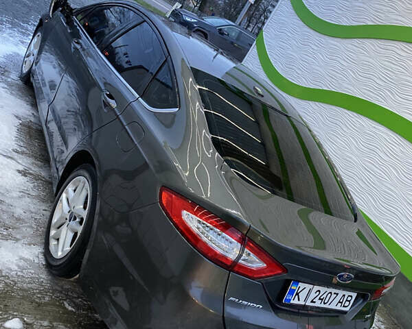 Серый Форд Фьюжн, объемом двигателя 2.49 л и пробегом 167 тыс. км за 5599 $, фото 2 на Automoto.ua