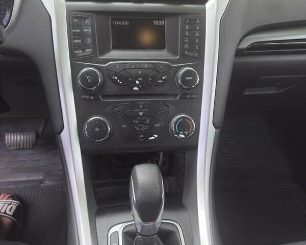 Сірий Форд Фьюжен, об'ємом двигуна 2 л та пробігом 208 тис. км за 8200 $, фото 1 на Automoto.ua