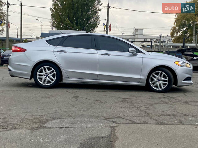 Серый Форд Фьюжн, объемом двигателя 2.49 л и пробегом 194 тыс. км за 9300 $, фото 1 на Automoto.ua