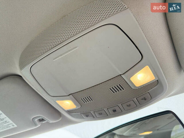 Сірий Форд Фьюжен, об'ємом двигуна 2 л та пробігом 148 тис. км за 11500 $, фото 17 на Automoto.ua