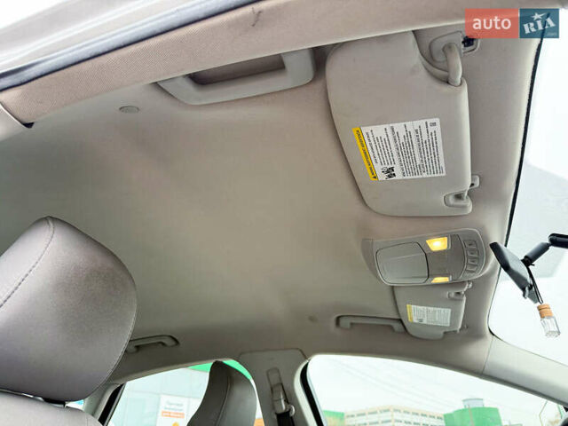 Сірий Форд Фьюжен, об'ємом двигуна 2 л та пробігом 148 тис. км за 11500 $, фото 16 на Automoto.ua