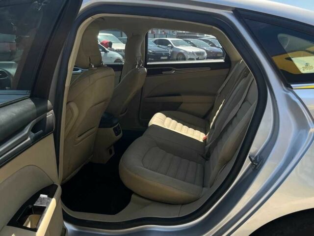 Серый Форд Фьюжн, объемом двигателя 2.5 л и пробегом 285 тыс. км за 9900 $, фото 13 на Automoto.ua