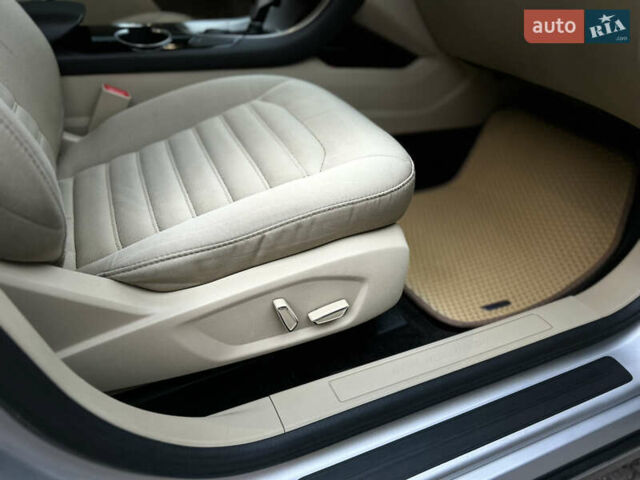 Сірий Форд Фьюжен, об'ємом двигуна 2.49 л та пробігом 290 тис. км за 8899 $, фото 35 на Automoto.ua