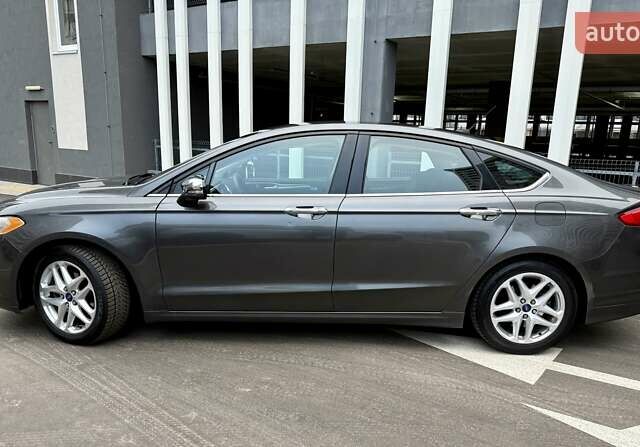 Серый Форд Фьюжн, объемом двигателя 2.5 л и пробегом 157 тыс. км за 9650 $, фото 2 на Automoto.ua