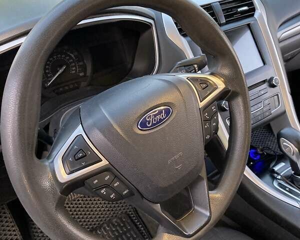 Серый Форд Фьюжн, объемом двигателя 2.5 л и пробегом 190 тыс. км за 9600 $, фото 22 на Automoto.ua