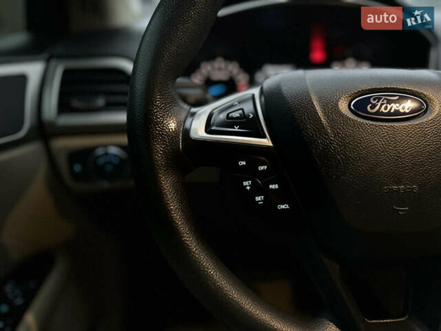 Сірий Форд Фьюжен, об'ємом двигуна 2.49 л та пробігом 290 тис. км за 8899 $, фото 45 на Automoto.ua