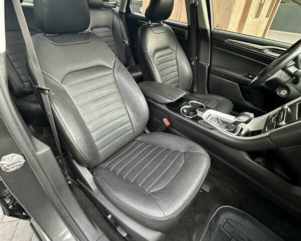 Форд Фьюжн 2015 в Запорожье на Automoto.ua Серый Форд Фьюжн, объемом двигателя 2 л и пробегом 107 тыс. км за 11000 $, фото 10 на Automoto.ua