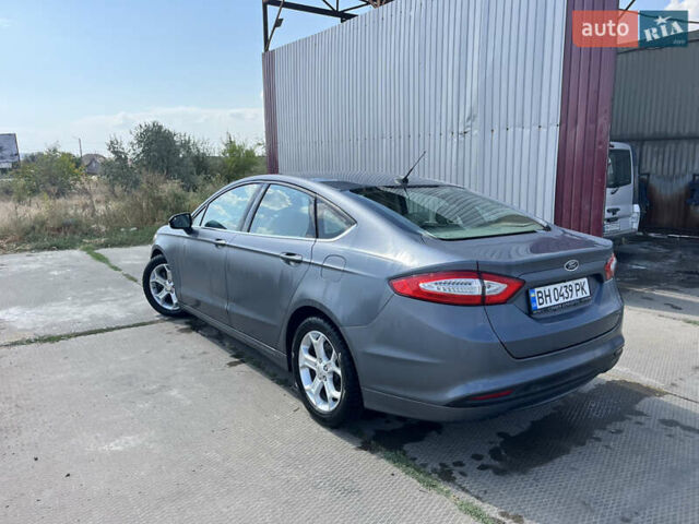 Сірий Форд Фьюжен, об'ємом двигуна 2.5 л та пробігом 265 тис. км за 10300 $, фото 4 на Automoto.ua