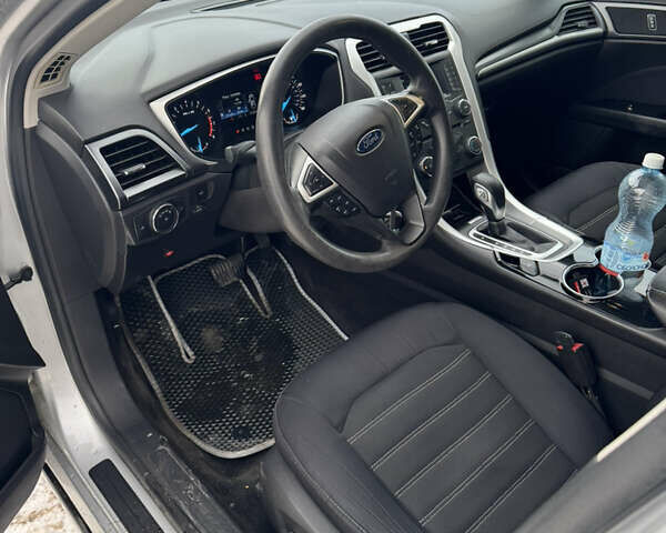 Сірий Форд Фьюжен, об'ємом двигуна 2.49 л та пробігом 210 тис. км за 9000 $, фото 5 на Automoto.ua