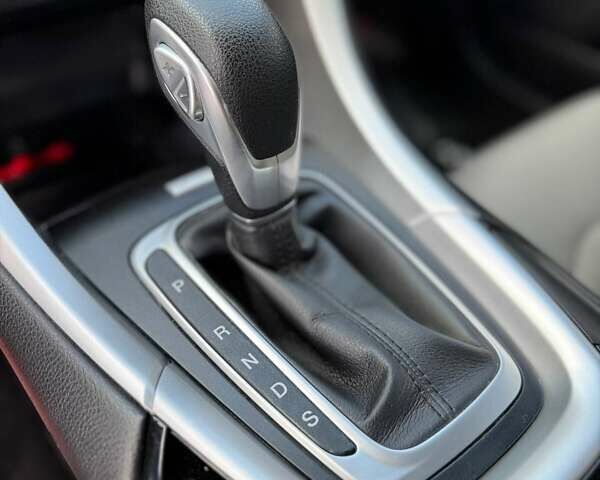 Сірий Форд Фьюжен, об'ємом двигуна 2.5 л та пробігом 140 тис. км за 10500 $, фото 1 на Automoto.ua