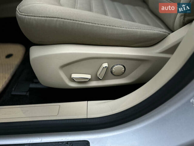 Сірий Форд Фьюжен, об'ємом двигуна 2.49 л та пробігом 290 тис. км за 8899 $, фото 29 на Automoto.ua