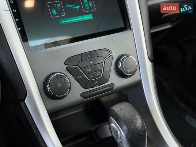 Сірий Форд Фьюжен, об'ємом двигуна 2.49 л та пробігом 270 тис. км за 7999 $, фото 26 на Automoto.ua