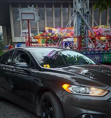 Форд Фьюжн 2015 в Ужгороде на Automoto.ua Серый Форд Фьюжн, объемом двигателя 2.5 л и пробегом 222 тыс. км за 10500 $, фото 1 на Automoto.ua