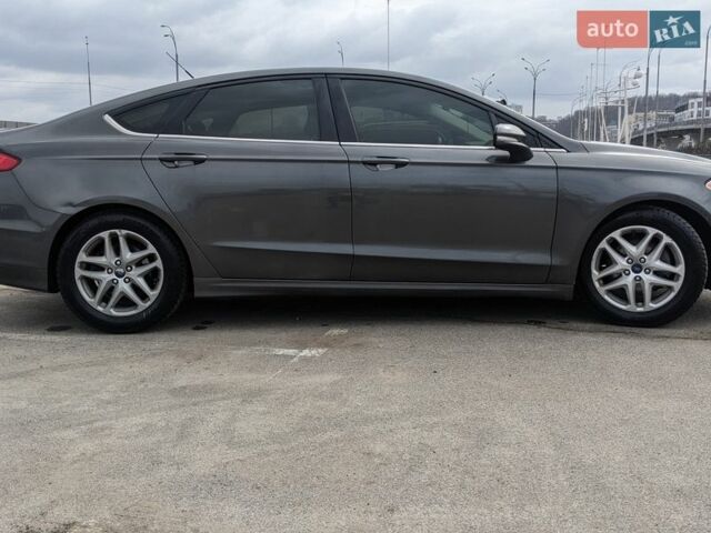 Серый Форд Фьюжн, объемом двигателя 2.5 л и пробегом 263 тыс. км за 8400 $, фото 6 на Automoto.ua