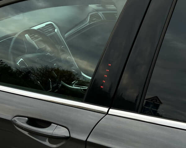 Серый Форд Фьюжн, объемом двигателя 2 л и пробегом 250 тыс. км за 9200 $, фото 14 на Automoto.ua