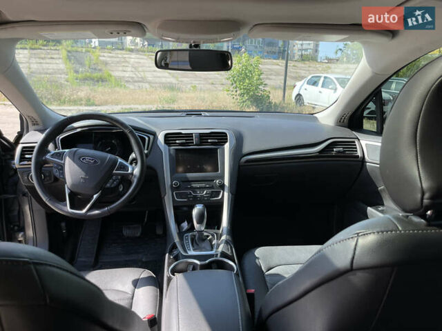 Сірий Форд Фьюжен, об'ємом двигуна 2 л та пробігом 129 тис. км за 12000 $, фото 29 на Automoto.ua