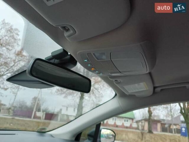 Сірий Форд Фьюжен, об'ємом двигуна 2 л та пробігом 121 тис. км за 12700 $, фото 19 на Automoto.ua