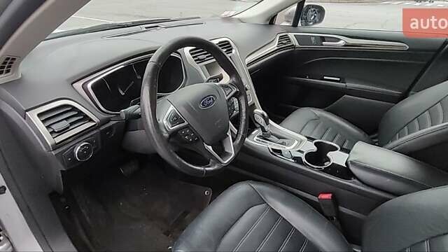 Серый Форд Фьюжн, объемом двигателя 2 л и пробегом 343 тыс. км за 6990 $, фото 9 на Automoto.ua