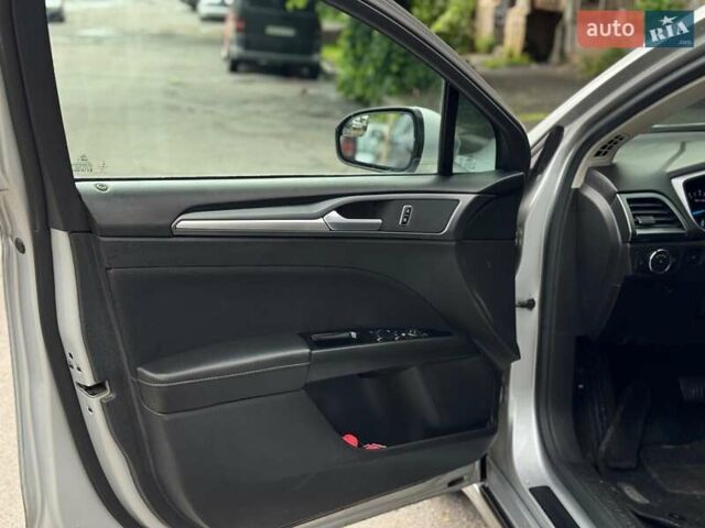 Серый Форд Фьюжн, объемом двигателя 2.5 л и пробегом 270 тыс. км за 8890 $, фото 19 на Automoto.ua