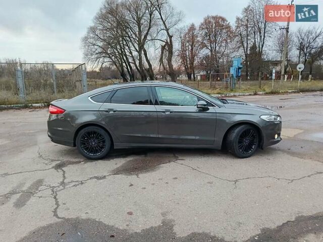 Сірий Форд Фьюжен, об'ємом двигуна 2 л та пробігом 121 тис. км за 12700 $, фото 2 на Automoto.ua