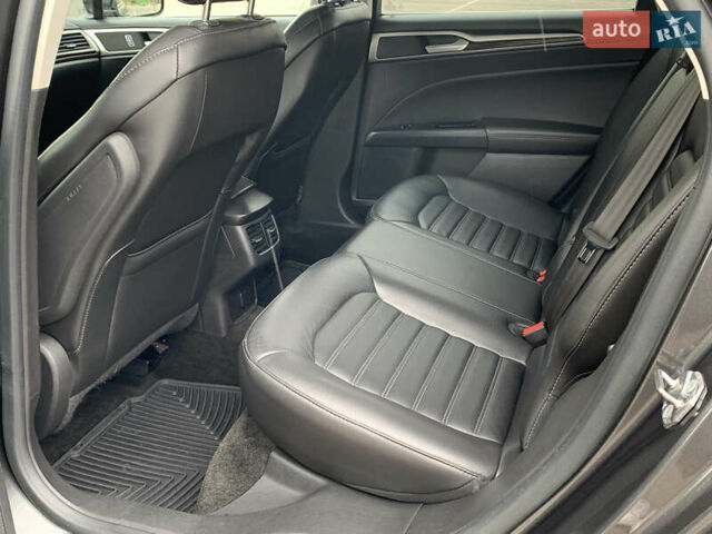 Сірий Форд Фьюжен, об'ємом двигуна 1.5 л та пробігом 130 тис. км за 9200 $, фото 10 на Automoto.ua