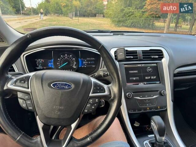 Сірий Форд Фьюжен, об'ємом двигуна 2.49 л та пробігом 142 тис. км за 11300 $, фото 21 на Automoto.ua
